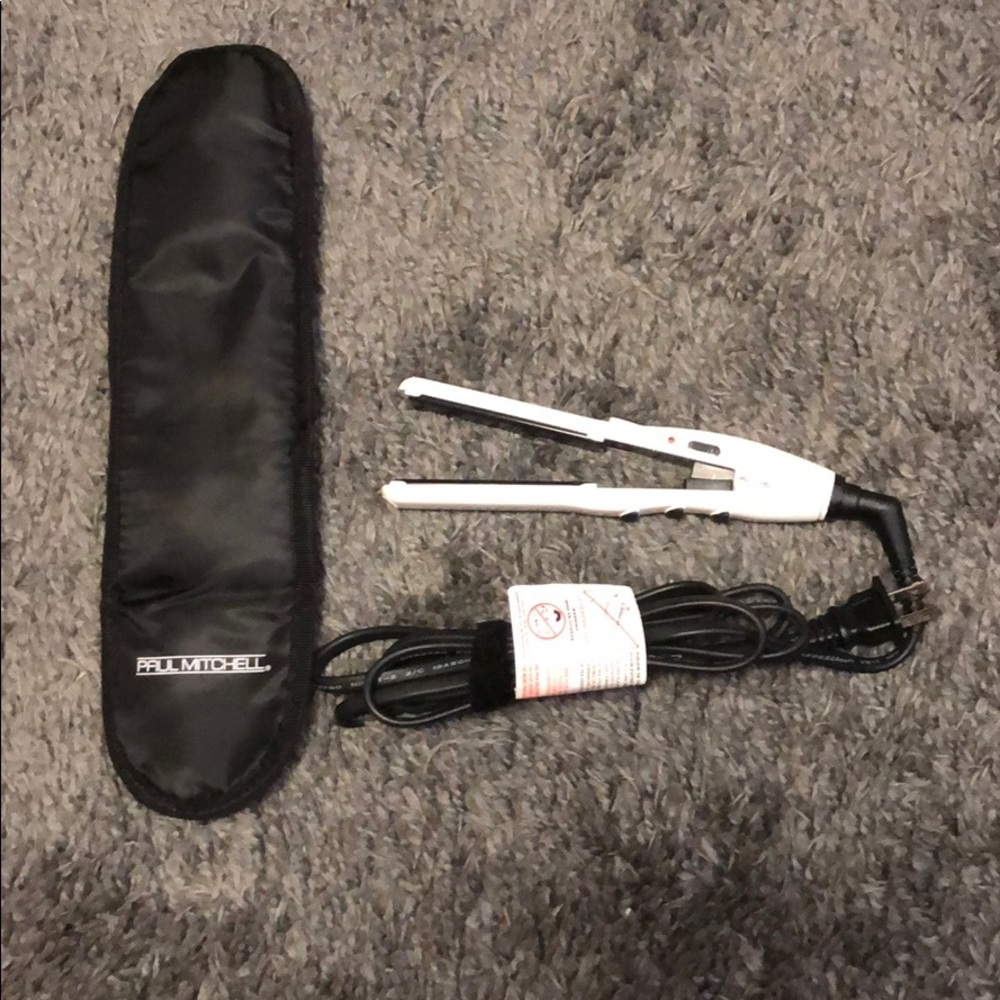 Paul Mitchell mini hair straightener